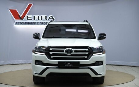 Toyota Land Cruiser 200, 2016 год, 7 190 000 рублей, 2 фотография