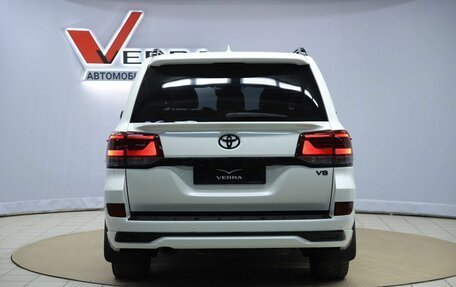 Toyota Land Cruiser 200, 2016 год, 7 190 000 рублей, 6 фотография