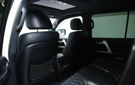 Toyota Land Cruiser 200, 2016 год, 7 190 000 рублей, 11 фотография