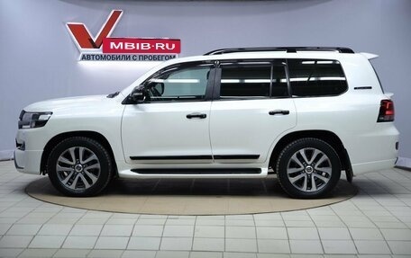 Toyota Land Cruiser 200, 2016 год, 7 190 000 рублей, 8 фотография