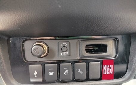 Mitsubishi Outlander III рестайлинг 3, 2022 год, 3 100 000 рублей, 28 фотография