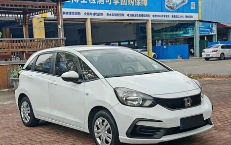 Honda Fit, 2023 год, 1 080 018 рублей, 3 фотография