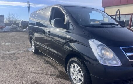 Hyundai H-1 II рестайлинг, 2008 год, 1 200 000 рублей, 1 фотография