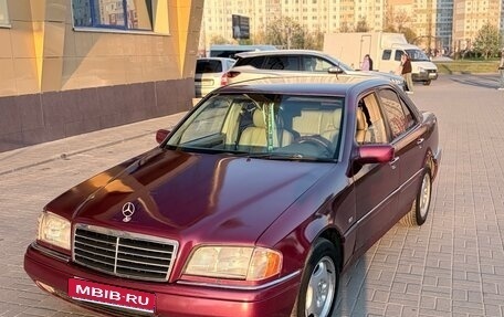 Mercedes-Benz C-Класс, 1995 год, 350 000 рублей, 1 фотография