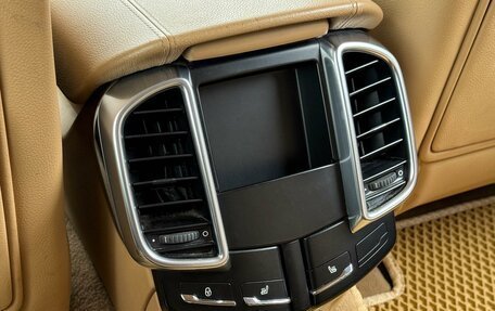 Porsche Cayenne III, 2012 год, 2 699 000 рублей, 13 фотография