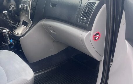 Hyundai H-1 II рестайлинг, 2008 год, 1 200 000 рублей, 9 фотография