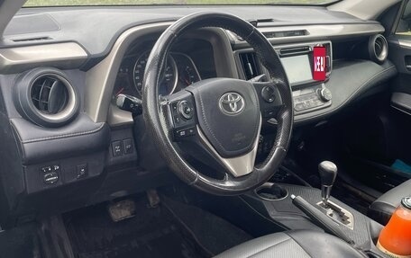 Toyota RAV4, 2014 год, 1 550 000 рублей, 9 фотография