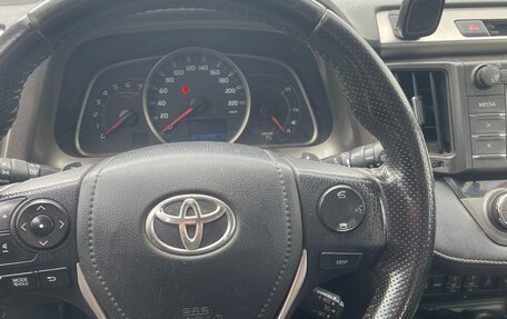 Toyota RAV4, 2014 год, 1 550 000 рублей, 10 фотография