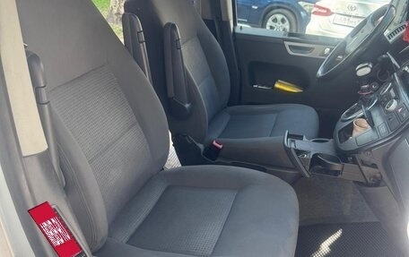 Volkswagen Multivan T5, 2004 год, 1 250 000 рублей, 2 фотография