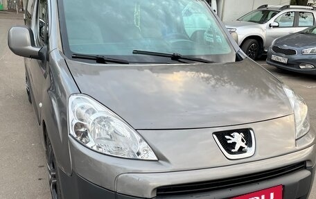 Peugeot Partner II рестайлинг 2, 2011 год, 400 000 рублей, 5 фотография