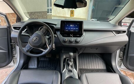 Toyota Corolla, 2021 год, 1 900 000 рублей, 9 фотография