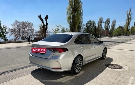 Toyota Corolla, 2021 год, 1 900 000 рублей, 5 фотография