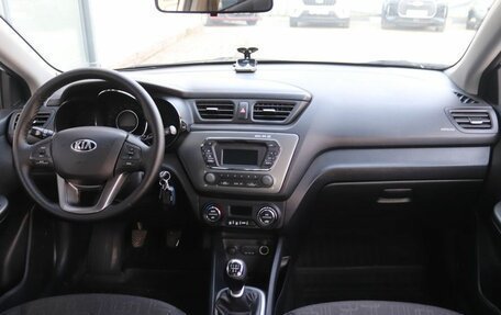 KIA Rio III рестайлинг, 2013 год, 650 000 рублей, 15 фотография