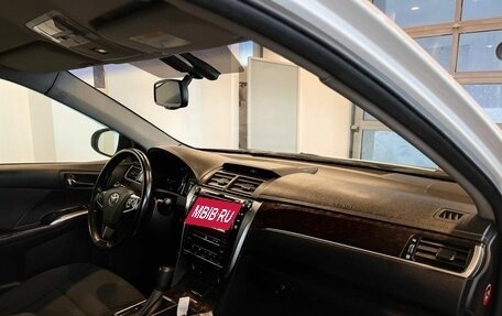 Toyota Camry, 2017 год, 1 798 400 рублей, 11 фотография