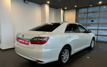 Toyota Camry, 2017 год, 1 798 400 рублей, 3 фотография