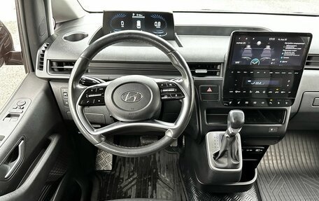 Hyundai Staria, 2021 год, 4 650 000 рублей, 17 фотография