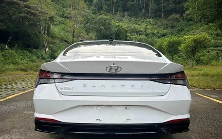 Hyundai Elantra, 2022 год, 1 562 000 рублей, 10 фотография