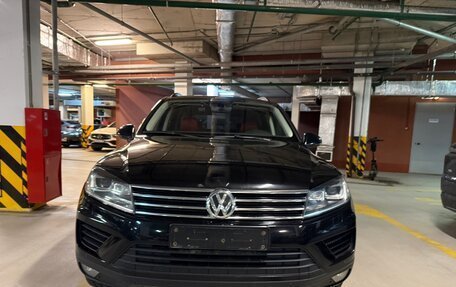 Volkswagen Touareg III, 2017 год, 3 200 000 рублей, 13 фотография