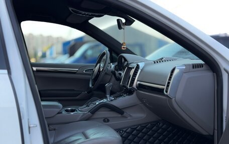 Porsche Cayenne III, 2012 год, 2 270 000 рублей, 17 фотография