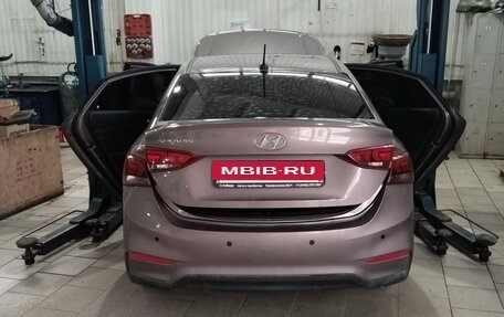 Hyundai Solaris II рестайлинг, 2018 год, 1 250 000 рублей, 2 фотография