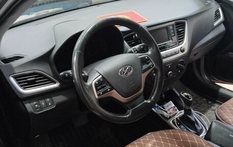 Hyundai Solaris II рестайлинг, 2018 год, 1 250 000 рублей, 4 фотография