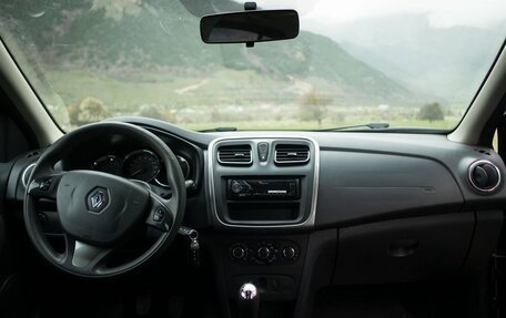 Renault Sandero II рестайлинг, 2017 год, 870 000 рублей, 6 фотография