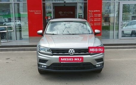 Volkswagen Tiguan II, 2019 год, 2 590 000 рублей, 2 фотография