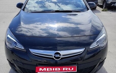 Opel Astra J, 2013 год, 775 000 рублей, 1 фотография