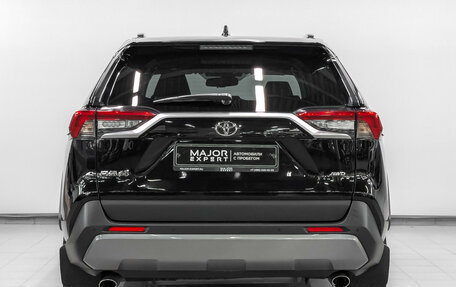 Toyota RAV4, 2021 год, 3 800 000 рублей, 6 фотография