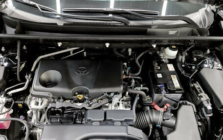 Toyota RAV4, 2021 год, 3 800 000 рублей, 9 фотография