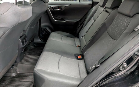 Toyota RAV4, 2021 год, 3 800 000 рублей, 12 фотография