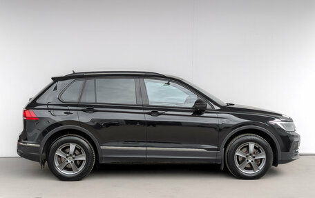 Volkswagen Tiguan II, 2021 год, 2 150 000 рублей, 4 фотография