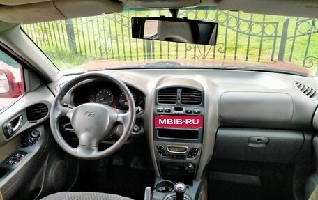 Hyundai Santa Fe III рестайлинг, 2004 год, 620 000 рублей, 3 фотография