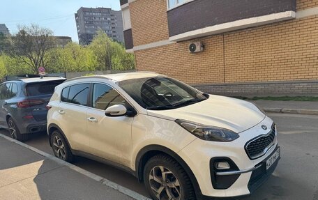 KIA Sportage IV рестайлинг, 2020 год, 2 340 000 рублей, 3 фотография