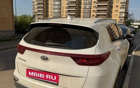 KIA Sportage IV рестайлинг, 2020 год, 2 340 000 рублей, 4 фотография