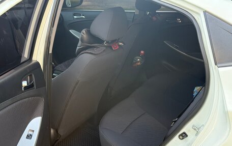 Hyundai Solaris II рестайлинг, 2011 год, 500 000 рублей, 10 фотография