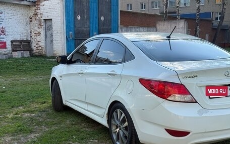 Hyundai Solaris II рестайлинг, 2011 год, 500 000 рублей, 6 фотография