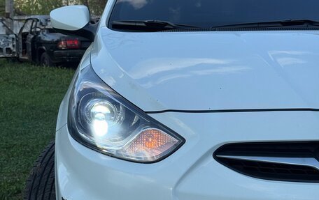 Hyundai Solaris II рестайлинг, 2011 год, 500 000 рублей, 17 фотография
