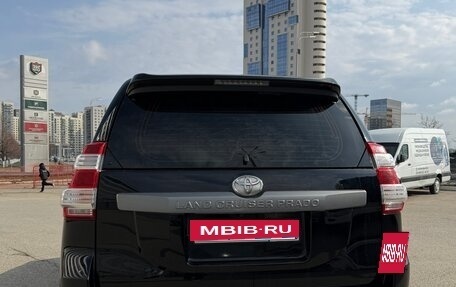 Toyota Land Cruiser Prado 150 рестайлинг 2, 2015 год, 3 780 000 рублей, 3 фотография