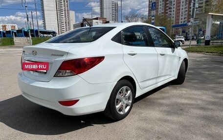 Hyundai Solaris II рестайлинг, 2013 год, 880 000 рублей, 5 фотография