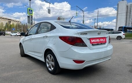 Hyundai Solaris II рестайлинг, 2013 год, 880 000 рублей, 9 фотография