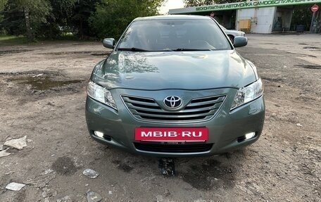 Toyota Camry, 2008 год, 900 000 рублей, 4 фотография