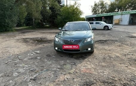 Toyota Camry, 2008 год, 900 000 рублей, 5 фотография