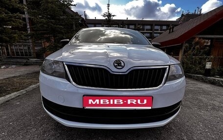 Skoda Rapid I, 2015 год, 900 000 рублей, 8 фотография