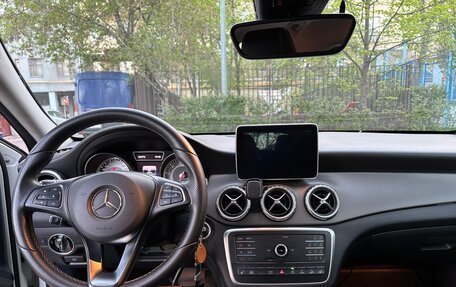 Mercedes-Benz GLA, 2016 год, 1 860 000 рублей, 6 фотография