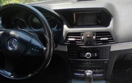 Mercedes-Benz E-Класс, 2010 год, 1 250 000 рублей, 6 фотография