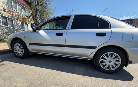 Mitsubishi Carisma I, 2003 год, 320 000 рублей, 12 фотография