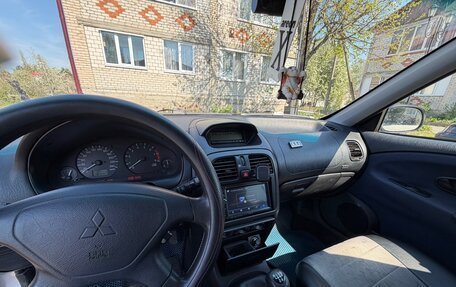 Mitsubishi Carisma I, 2003 год, 320 000 рублей, 15 фотография