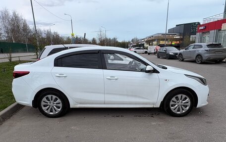 KIA Rio IV, 2018 год, 1 070 000 рублей, 5 фотография