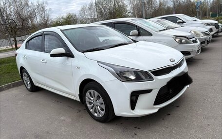 KIA Rio IV, 2018 год, 1 070 000 рублей, 8 фотография